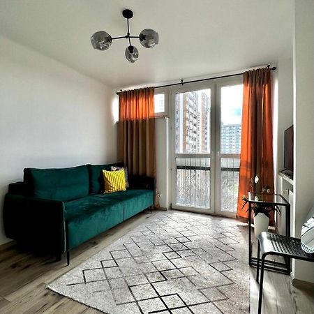Mirovski Apartment Варшава Экстерьер фото