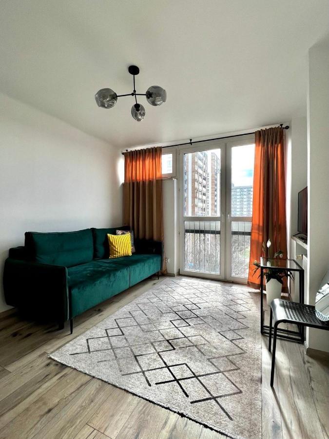 Mirovski Apartment Варшава Экстерьер фото