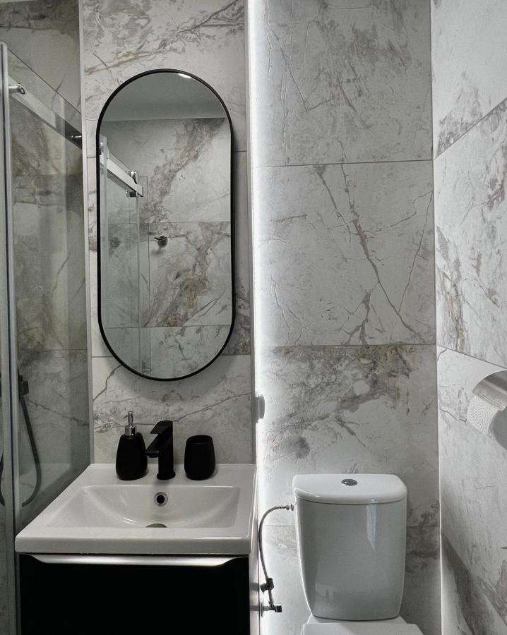 Mirovski Apartment Варшава Экстерьер фото